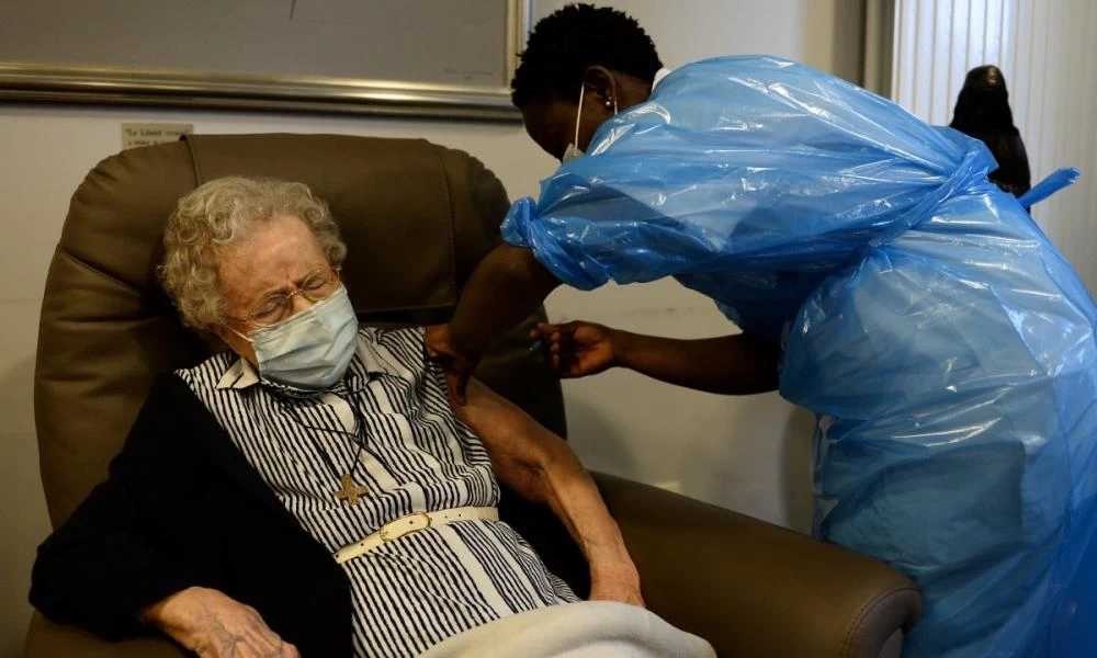 Βέλγιο- Κορονοϊός: Οι πρώτοι εμβολιασμοί είναι γεγονός